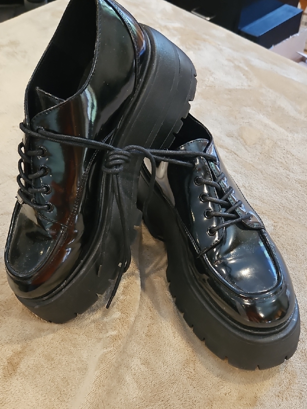 Madden Girl Black Lace-Up Platform Shoes - Picture 2 of 7
